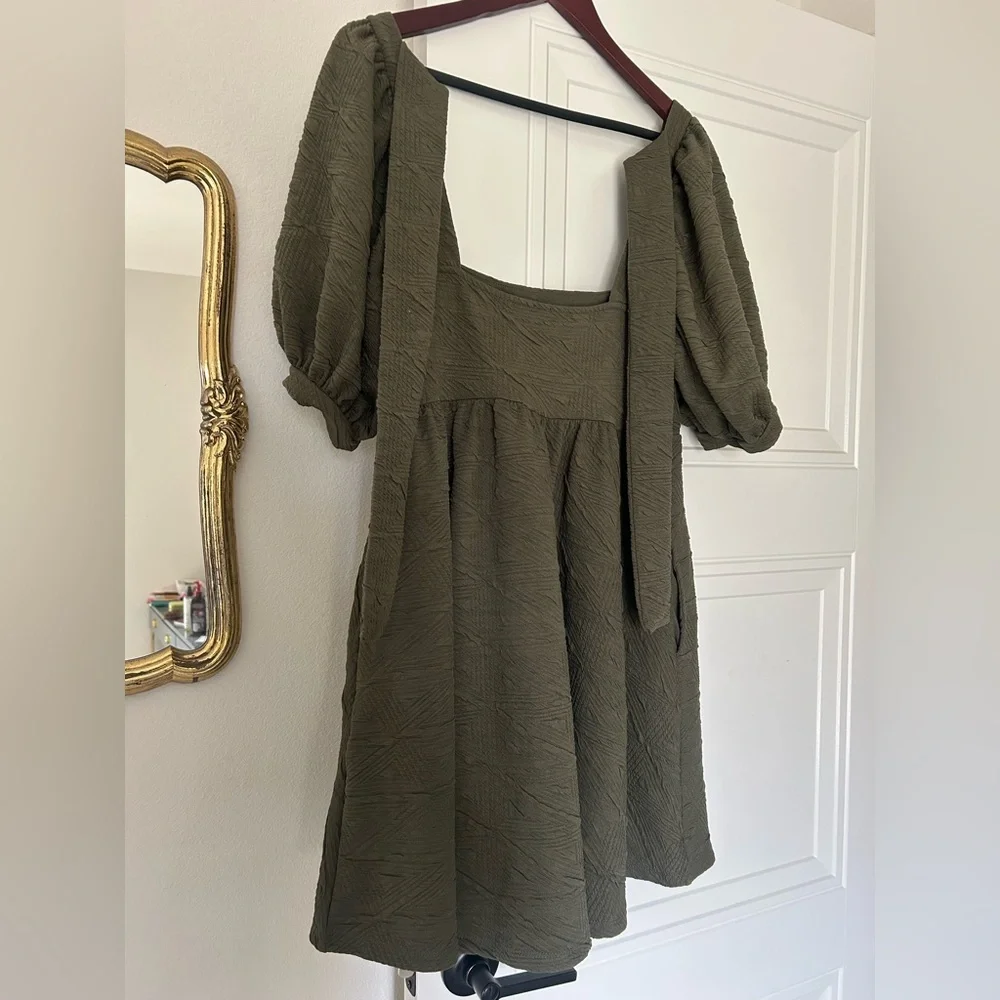Free People Violet Mini Dress in Green Puff Sleeve Square Neck Size Medium M - Picture 3 of 7